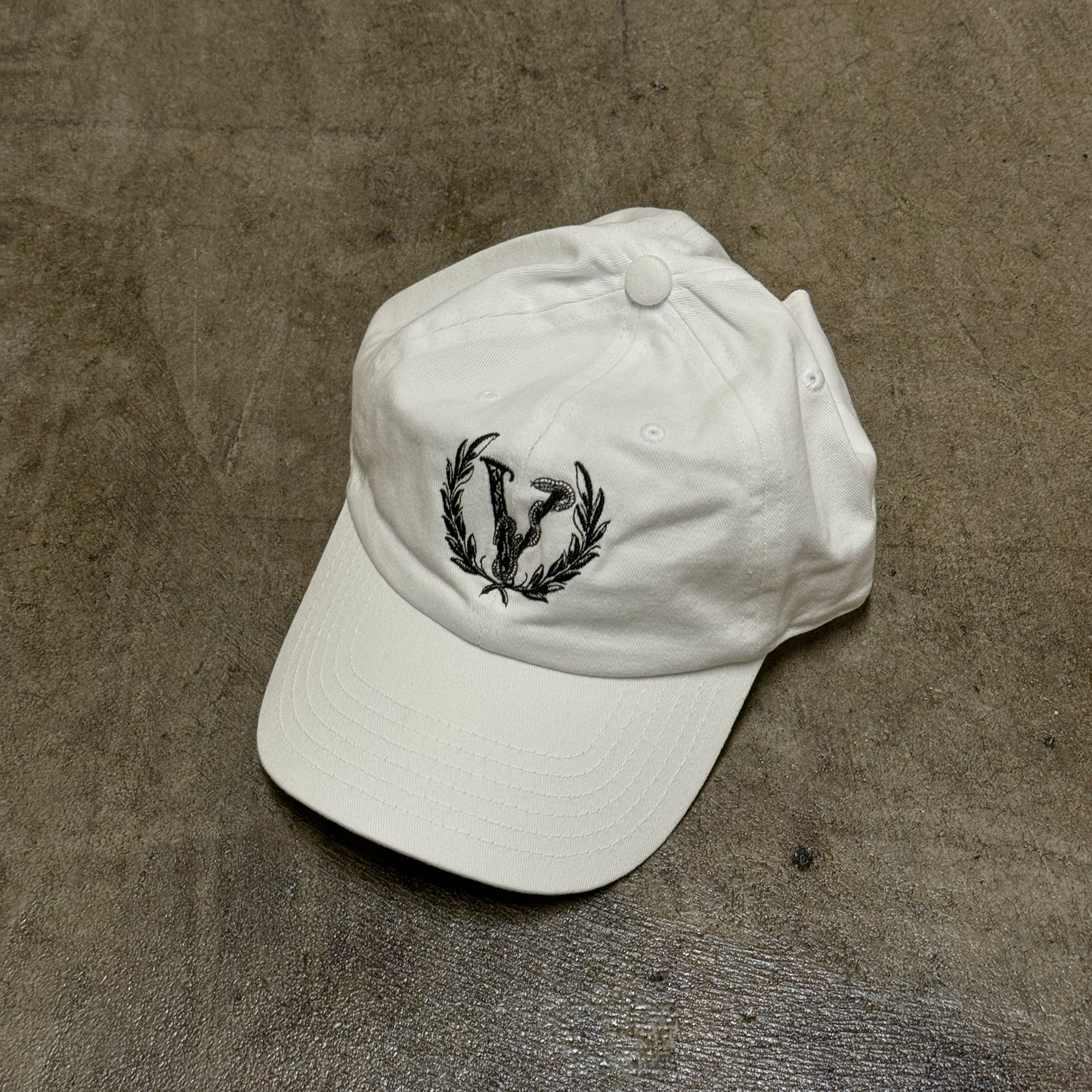 'V' Hat